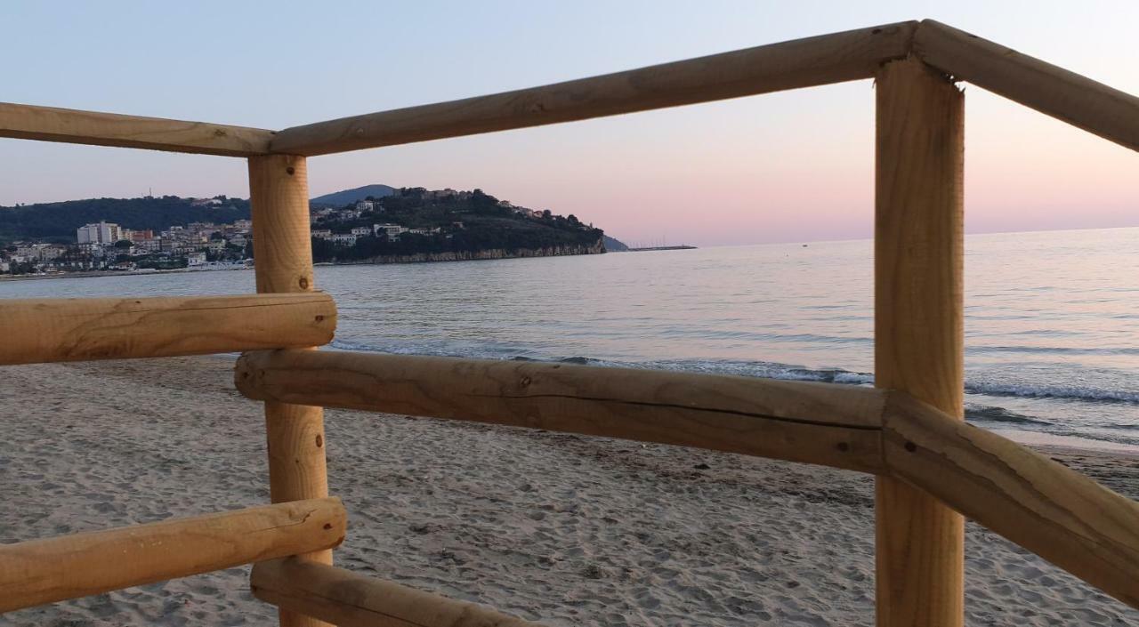 A Un Passo Dal Mare Bed & Breakfast Agropoli Exterior foto